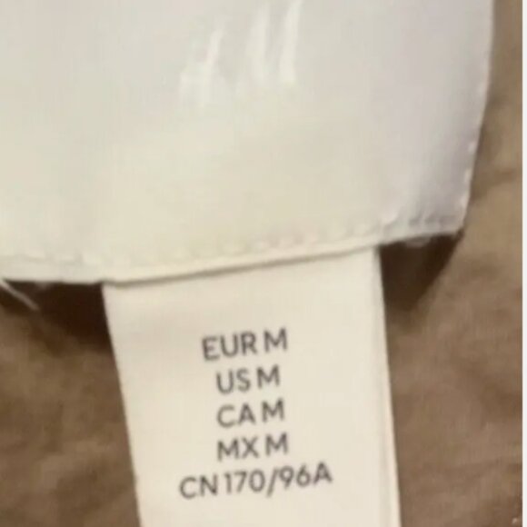 H&M Women’s Oversized Jacket Sz M Beige Wide Sleeve Casual Coat NEW Runs Big - Picture 14 of 15